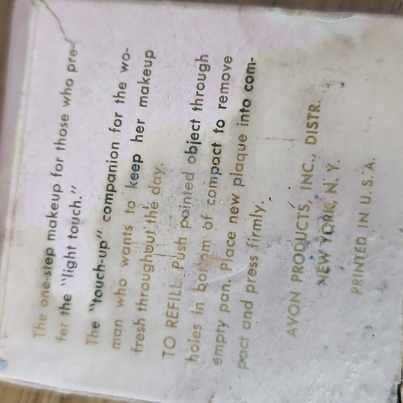 Vintage Avon Cameo Solid Perfume Compact - Picture 7 of 9